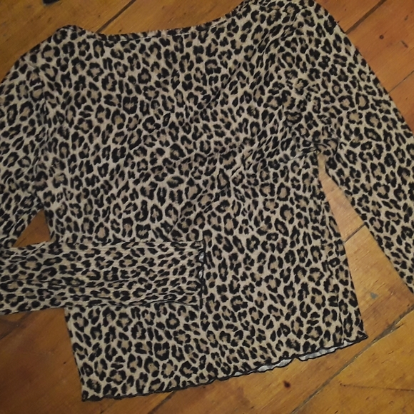 Leopard print cheetah print crop top - Picture 5 of 8